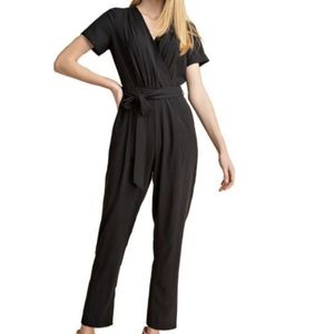 Gilli Black Vneck Belted Jumpsuit